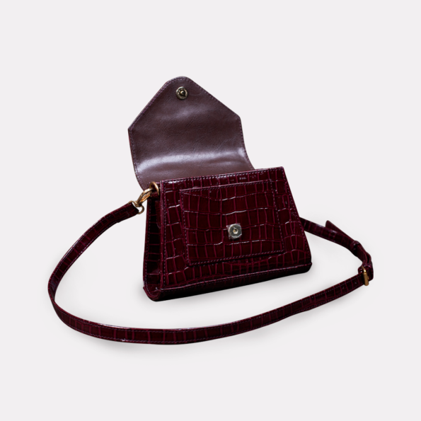 Sling Bag Cherry Croco | Elbagino Elegant and chic brown handbag